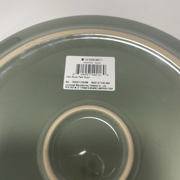 Le Creuset Dinner Plate 10-1/2"  27cm Thyme Green, New Second Choix - Picture 4 of 4